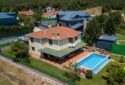 Çekmeköy Ömerlide Orman Manzaralı 904m2 Arsa için Satılık Villa